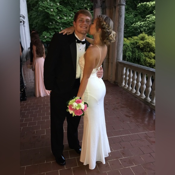Revolve White Lace Gown - Picture 5 of 7